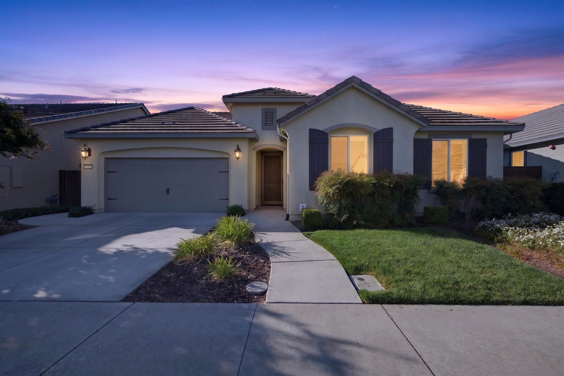 Twilight exterior of 322 Jubilee Way