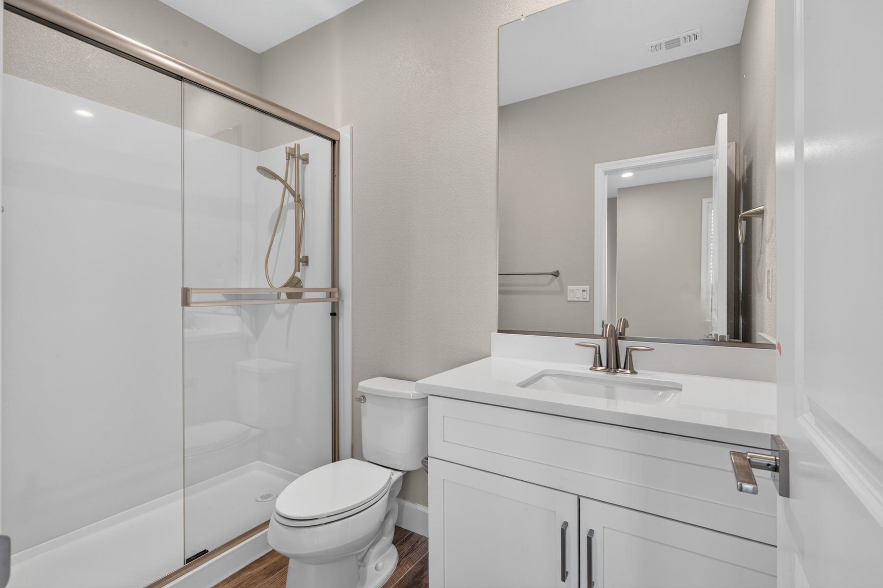 Full bathroom